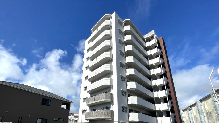 プレサンスロジェ名護大北ヴォール　703号室