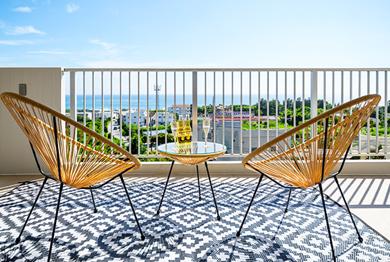 読谷村のオーシャンビュー FAN SEASIDE RESIDENCE BALCONY 1