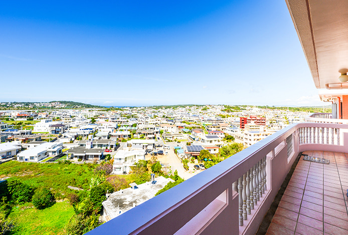 読谷村のプレミアムレジデンス　FAN TORII MANSION　BALCONY